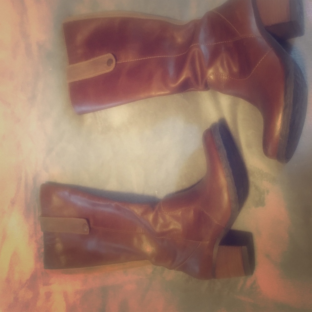 Leather boots